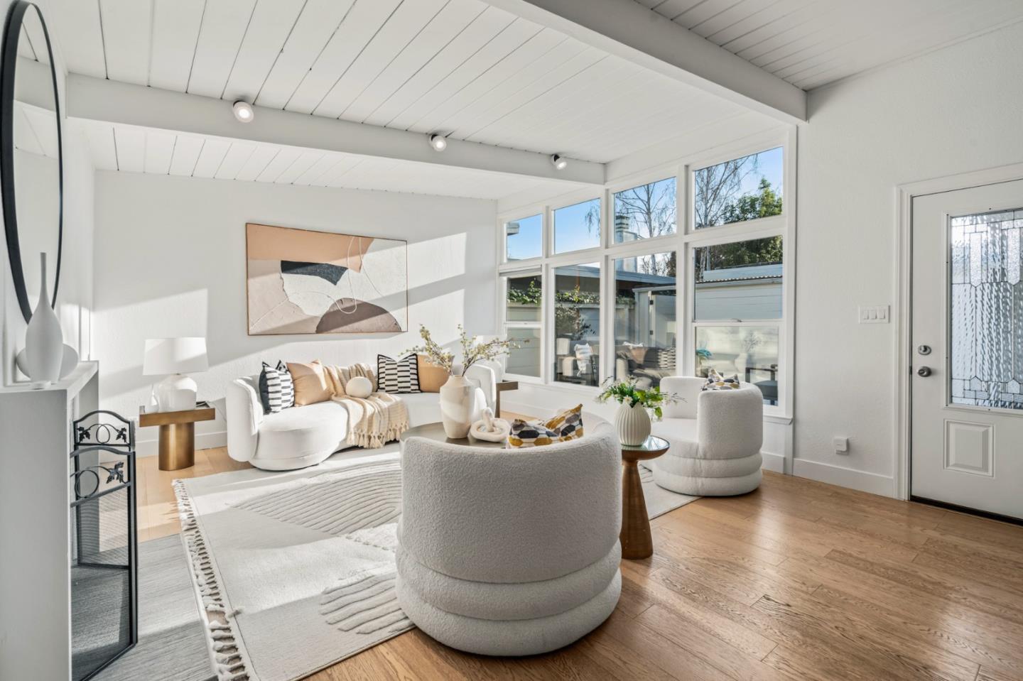 Detail Gallery Image 7 of 81 For 3151 Ramona St, Palo Alto,  CA 94306 - 3 Beds | 3 Baths