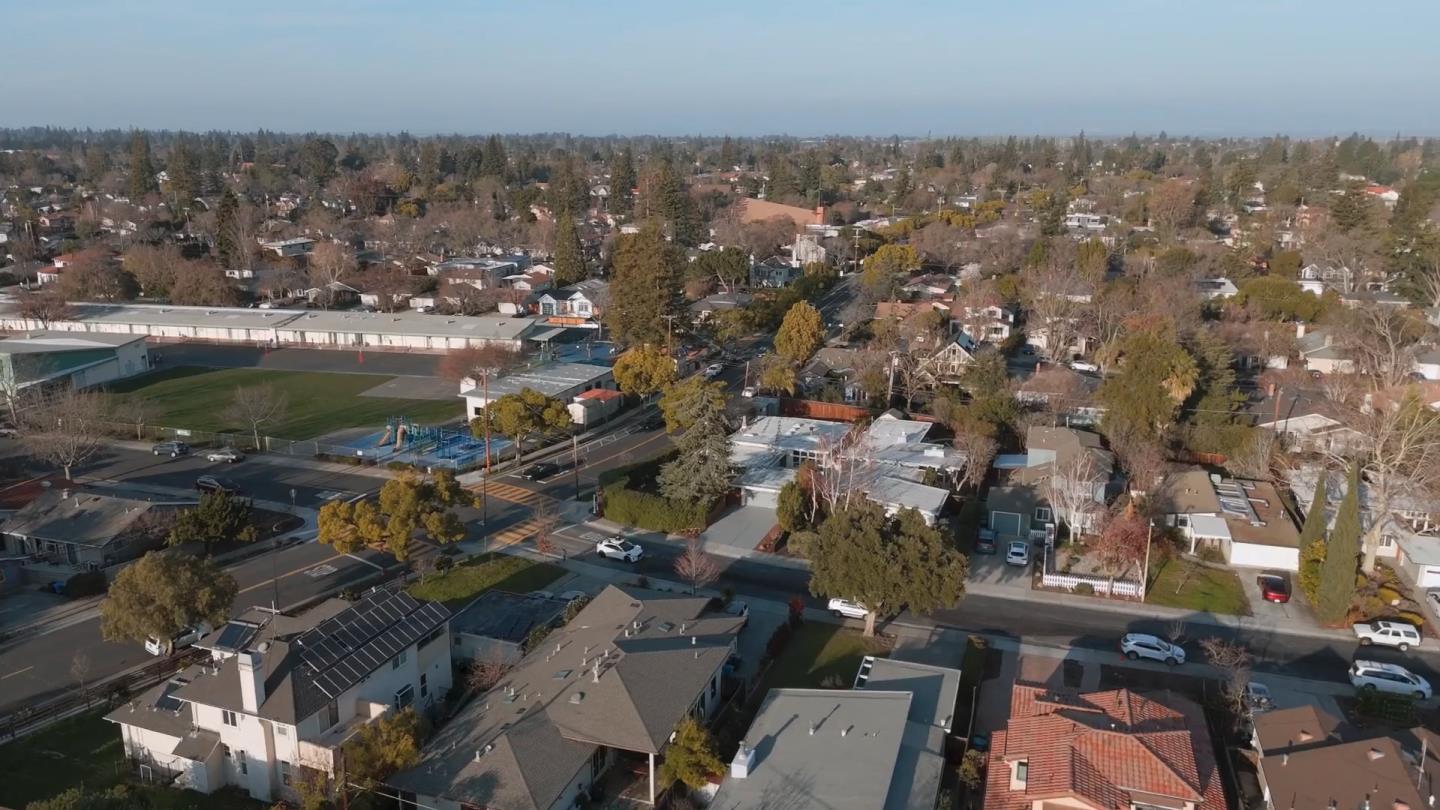 Detail Gallery Image 71 of 81 For 3151 Ramona St, Palo Alto,  CA 94306 - 3 Beds | 3 Baths