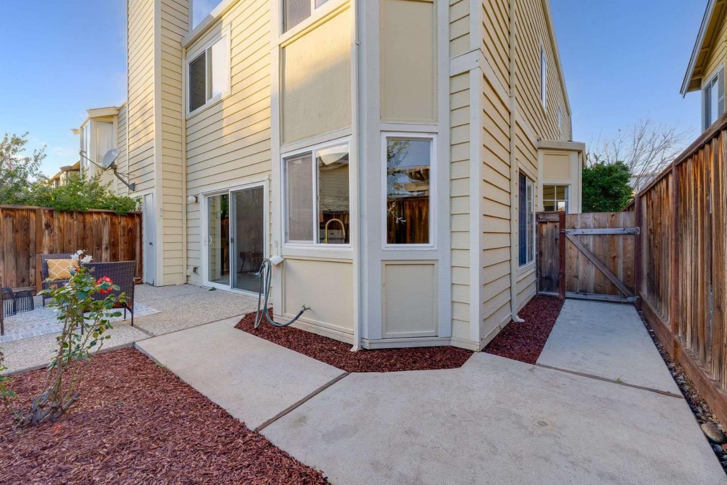 Detail Gallery Image 32 of 39 For 853 Erie Cir, Milpitas,  CA 95035 - 4 Beds | 2/1 Baths