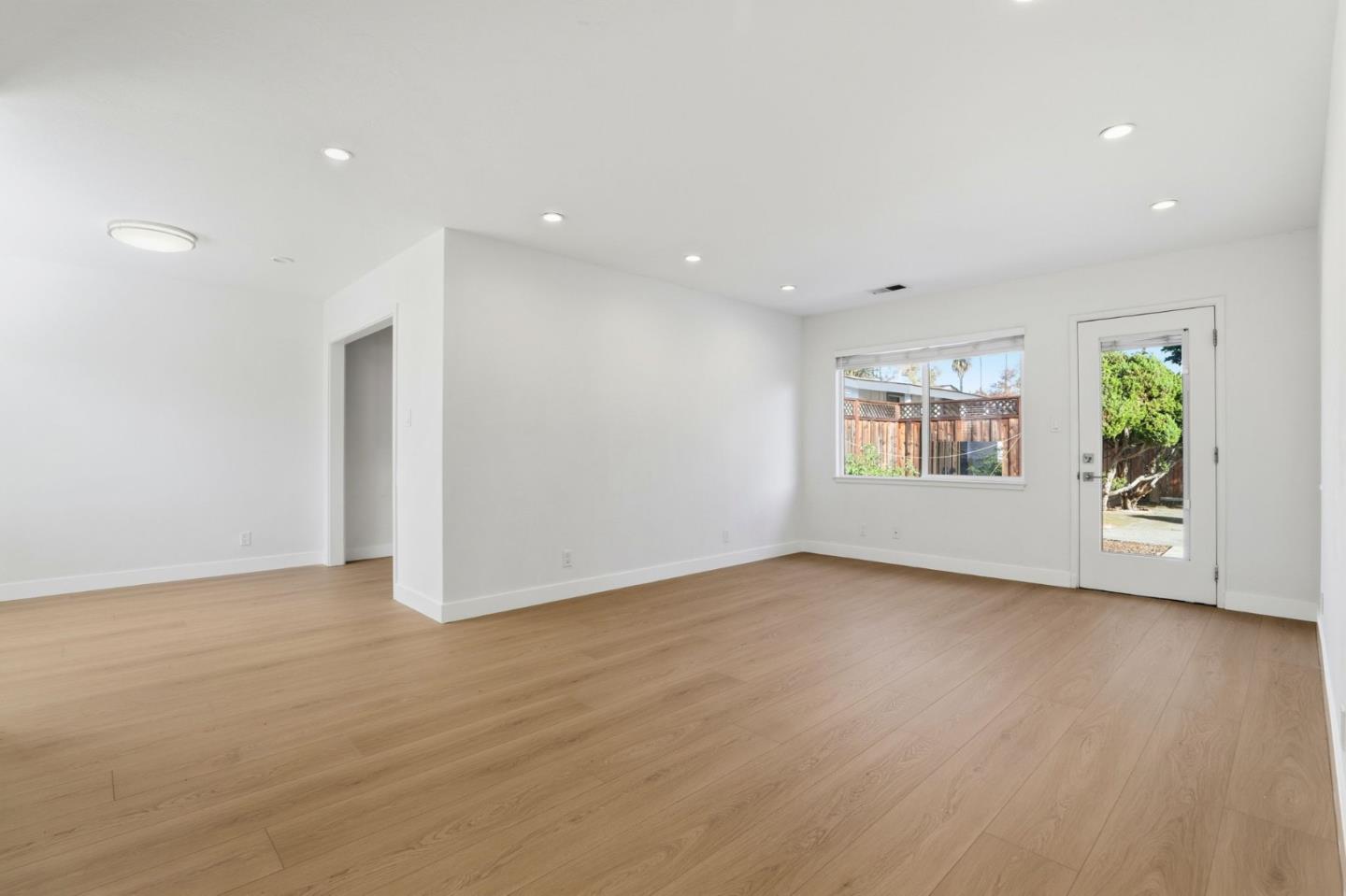 Detail Gallery Image 11 of 29 For 440 N Milton Ave, Campbell,  CA 95008 - 3 Beds | 1/1 Baths