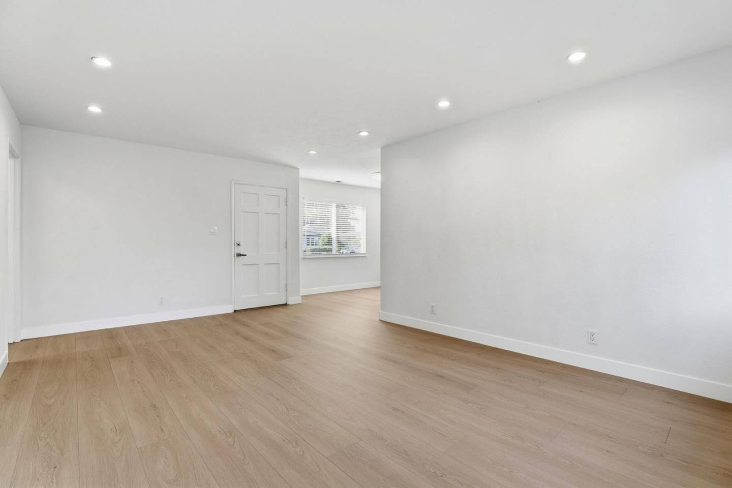 Detail Gallery Image 13 of 29 For 440 N Milton Ave, Campbell,  CA 95008 - 3 Beds | 1/1 Baths