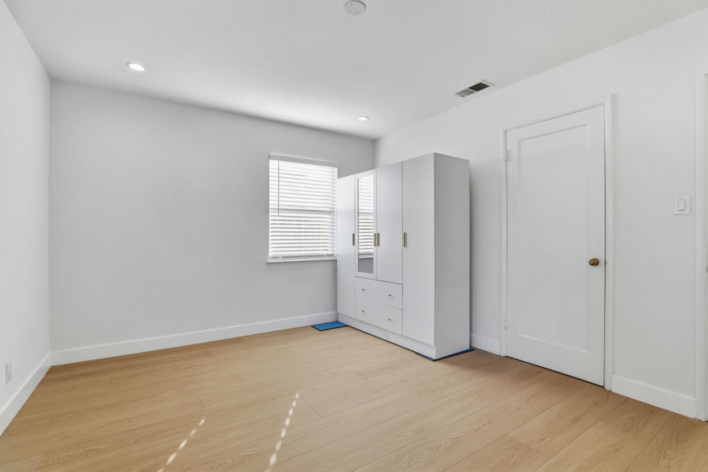 Detail Gallery Image 21 of 29 For 440 N Milton Ave, Campbell,  CA 95008 - 3 Beds | 1/1 Baths