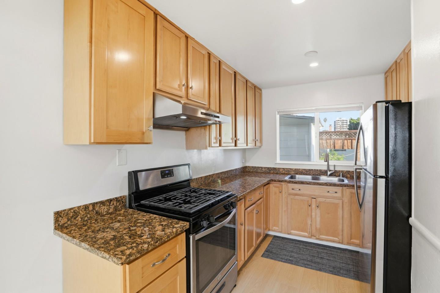 Detail Gallery Image 6 of 29 For 440 N Milton Ave, Campbell,  CA 95008 - 3 Beds | 1/1 Baths