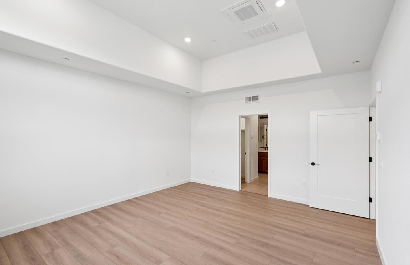 Photo #38: ML82031105 Listing: Photo #38