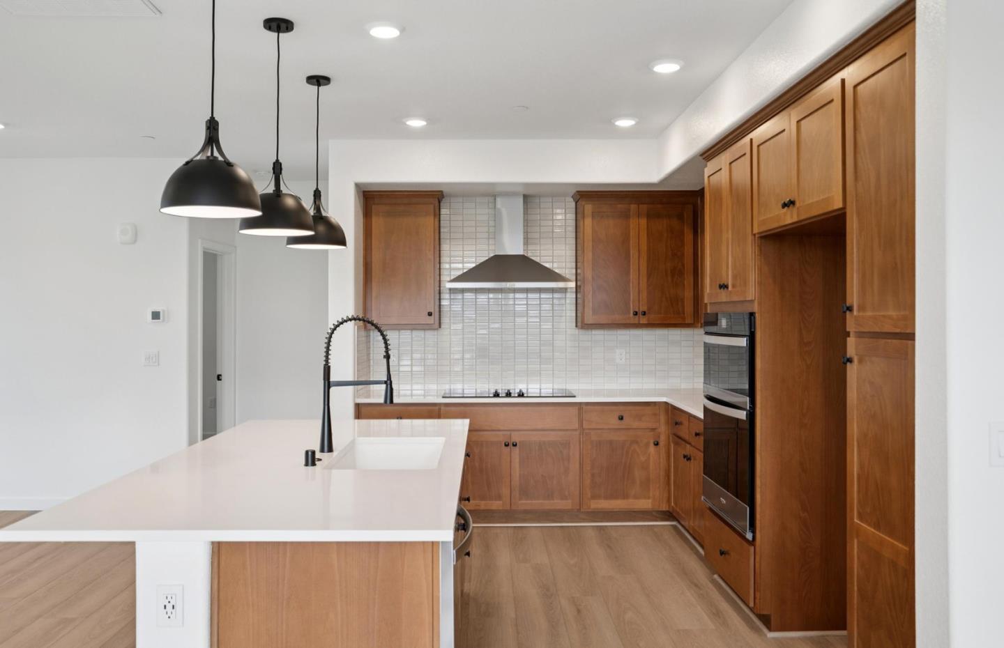 Photo #6: ML82031105 Listing: Photo #6