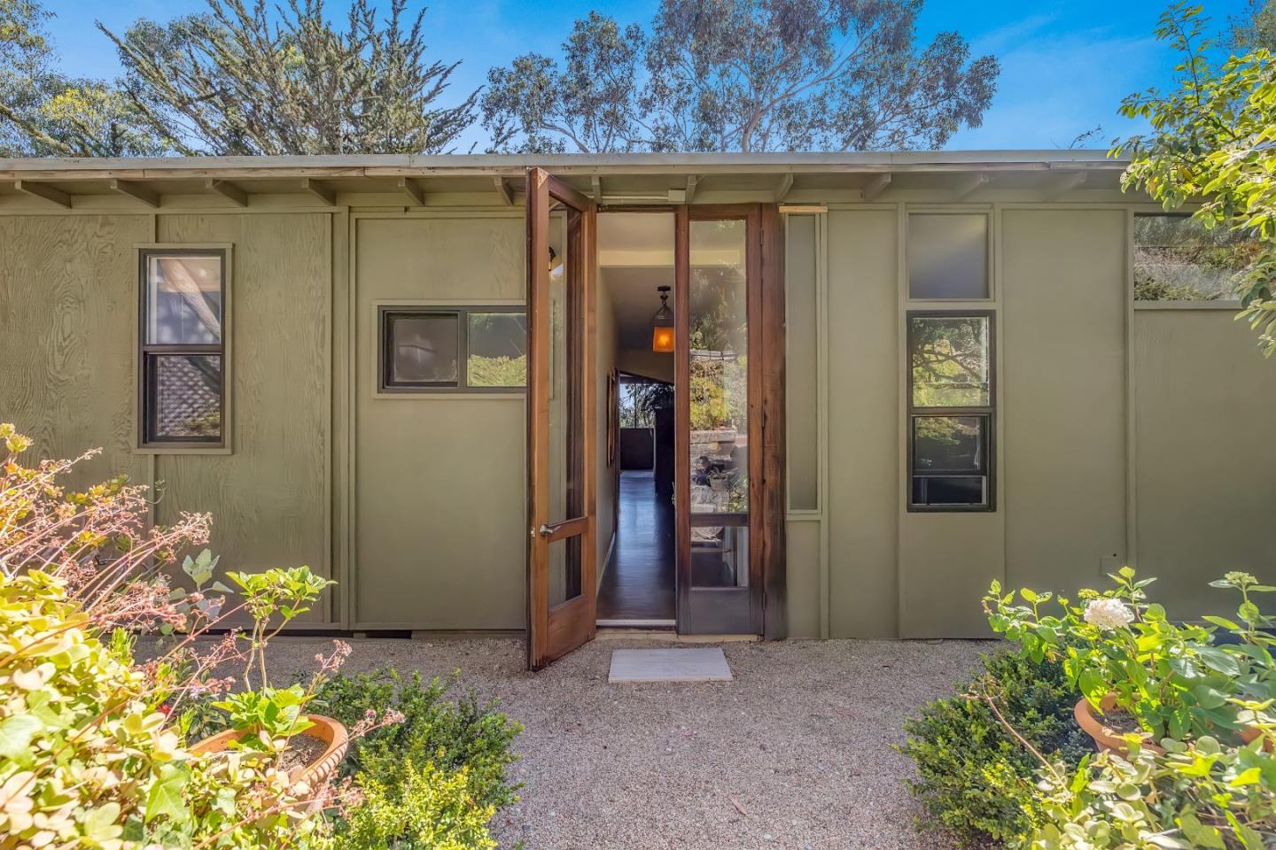 Detail Gallery Image 26 of 41 For 3405 Rio Rd, Carmel,  CA 93923 - 2 Beds | 2/1 Baths