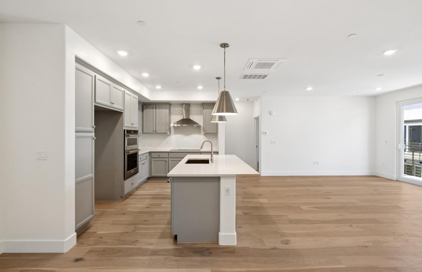 Photo #11: ML82031110 Listing: Photo #11