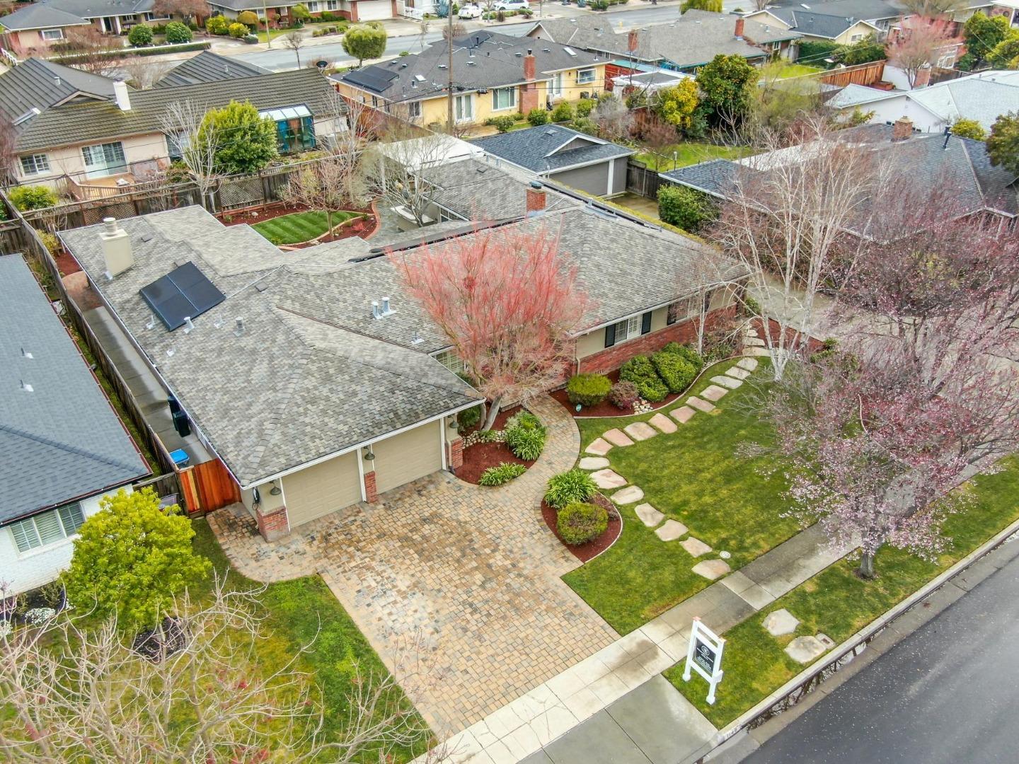 Detail Gallery Image 2 of 54 For 1140 Denise Way, San Jose,  CA 95125 - 4 Beds | 3 Baths