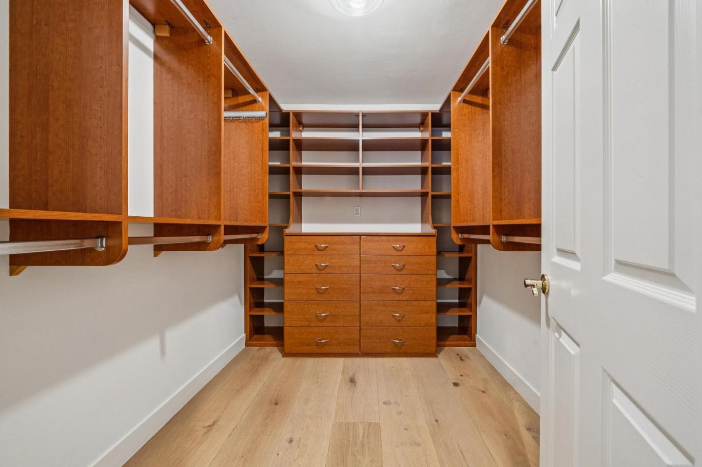 Detail Gallery Image 34 of 54 For 1140 Denise Way, San Jose,  CA 95125 - 4 Beds | 3 Baths