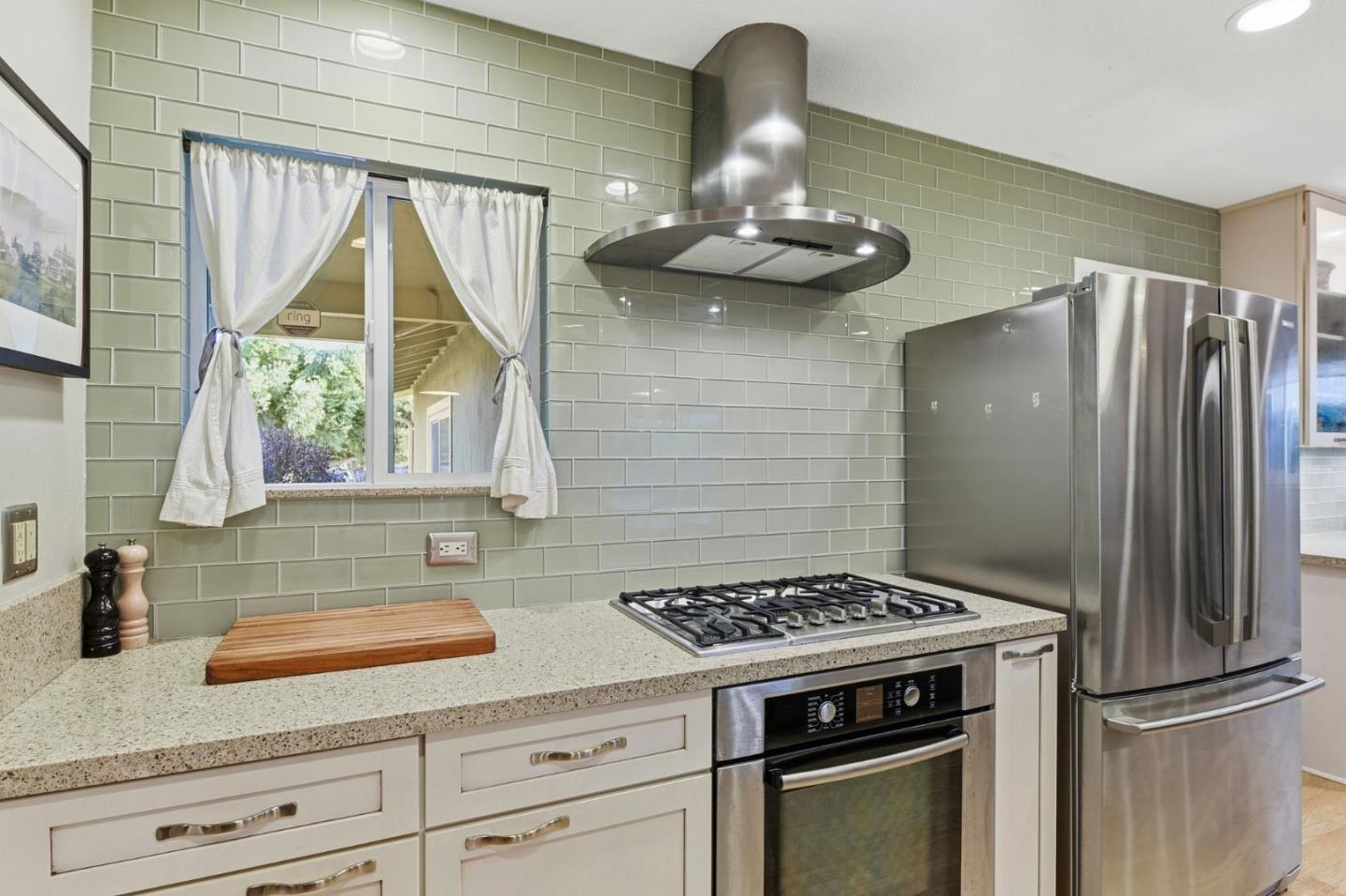 Detail Gallery Image 8 of 25 For 1635 Trona Way, San Jose,  CA 95125 - 3 Beds | 2/1 Baths