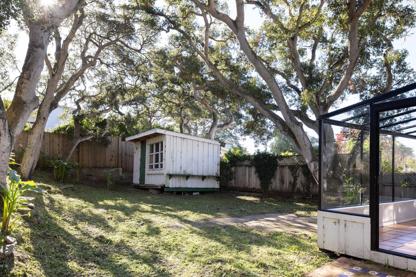 Detail Gallery Image 11 of 12 For 1215 Miles Ave, Pacific Grove,  CA 93950 - 1 Beds | 1 Baths