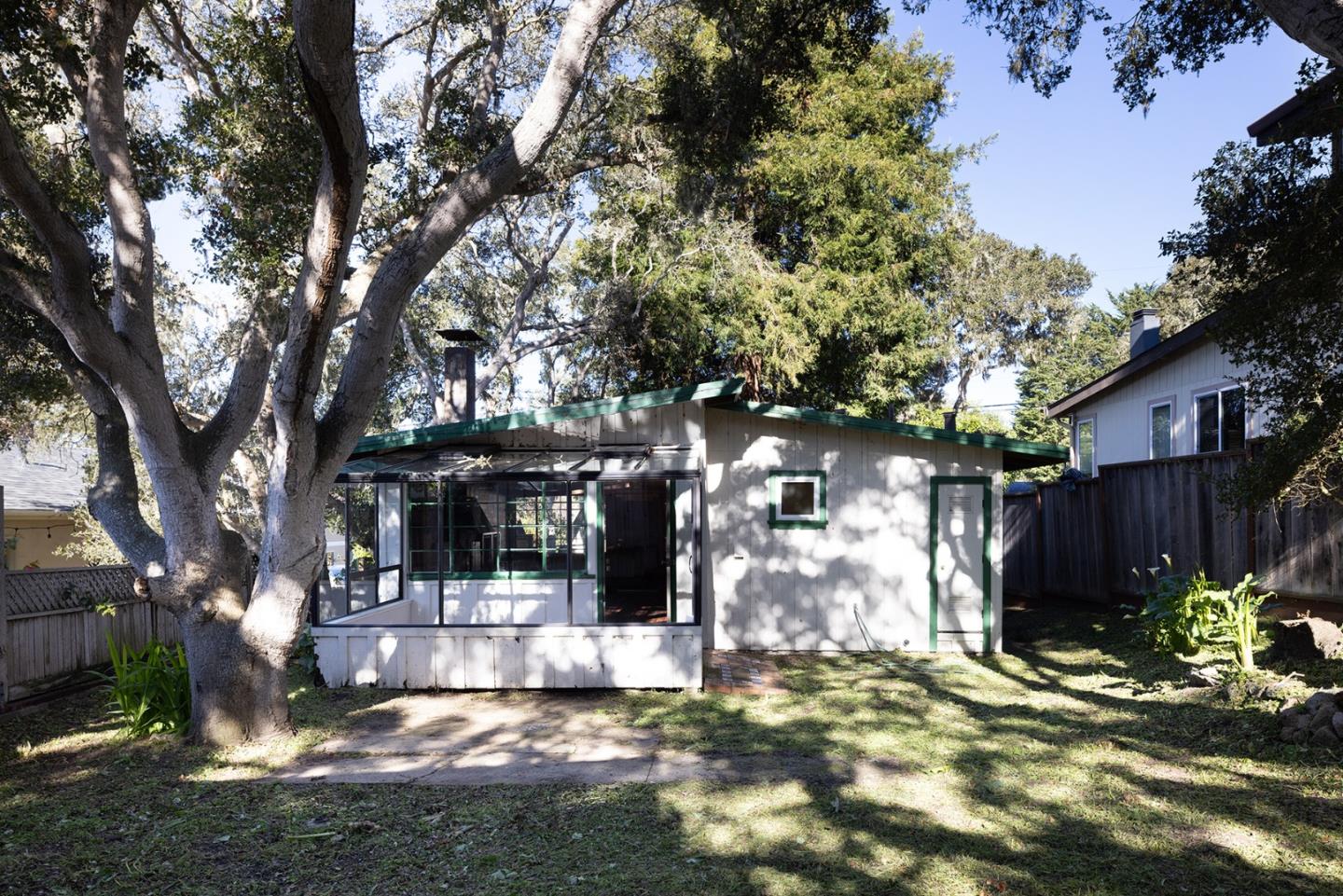 Detail Gallery Image 12 of 12 For 1215 Miles Ave, Pacific Grove,  CA 93950 - 1 Beds | 1 Baths