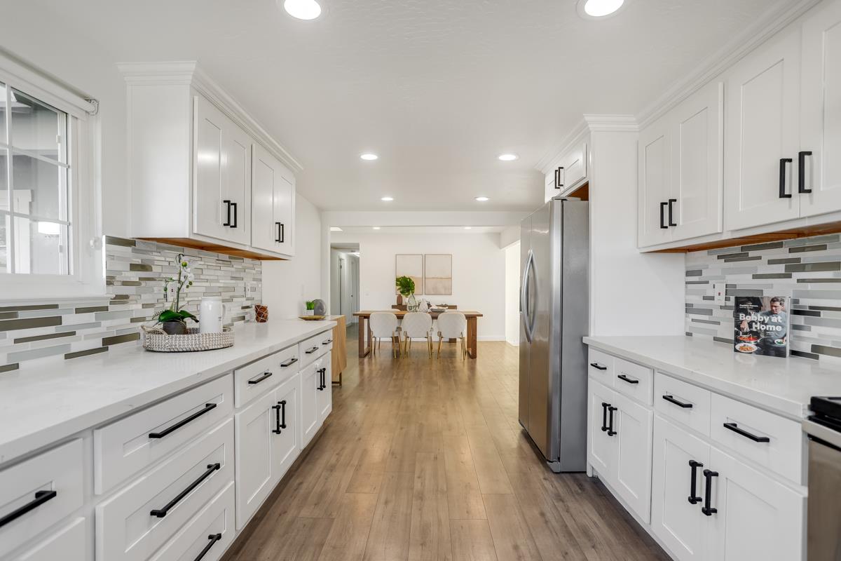 Detail Gallery Image 19 of 34 For 3278 Loma Alta Dr, Santa Clara,  CA 95051 - 3 Beds | 2 Baths