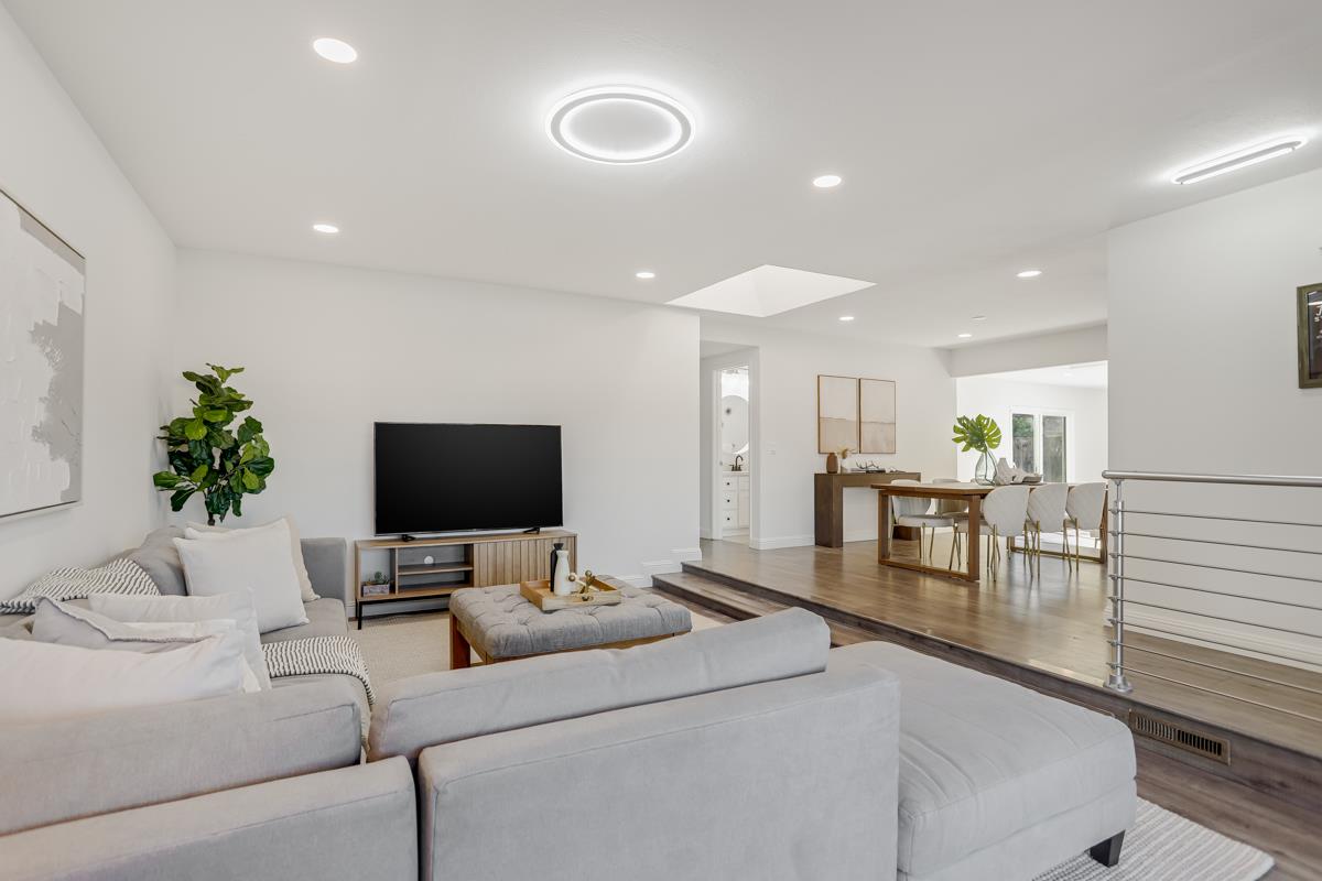 Detail Gallery Image 8 of 34 For 3278 Loma Alta Dr, Santa Clara,  CA 95051 - 3 Beds | 2 Baths