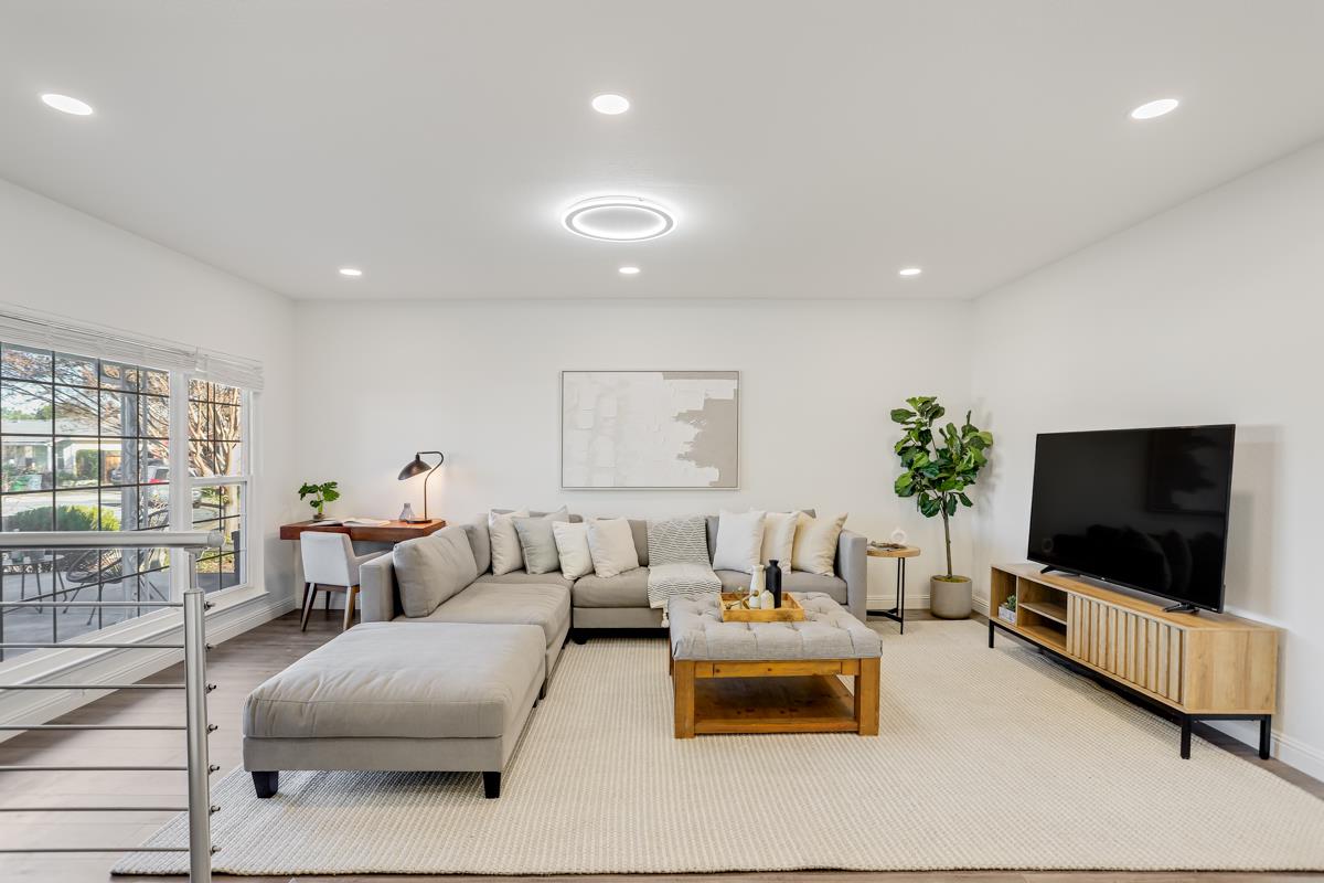 Detail Gallery Image 9 of 34 For 3278 Loma Alta Dr, Santa Clara,  CA 95051 - 3 Beds | 2 Baths