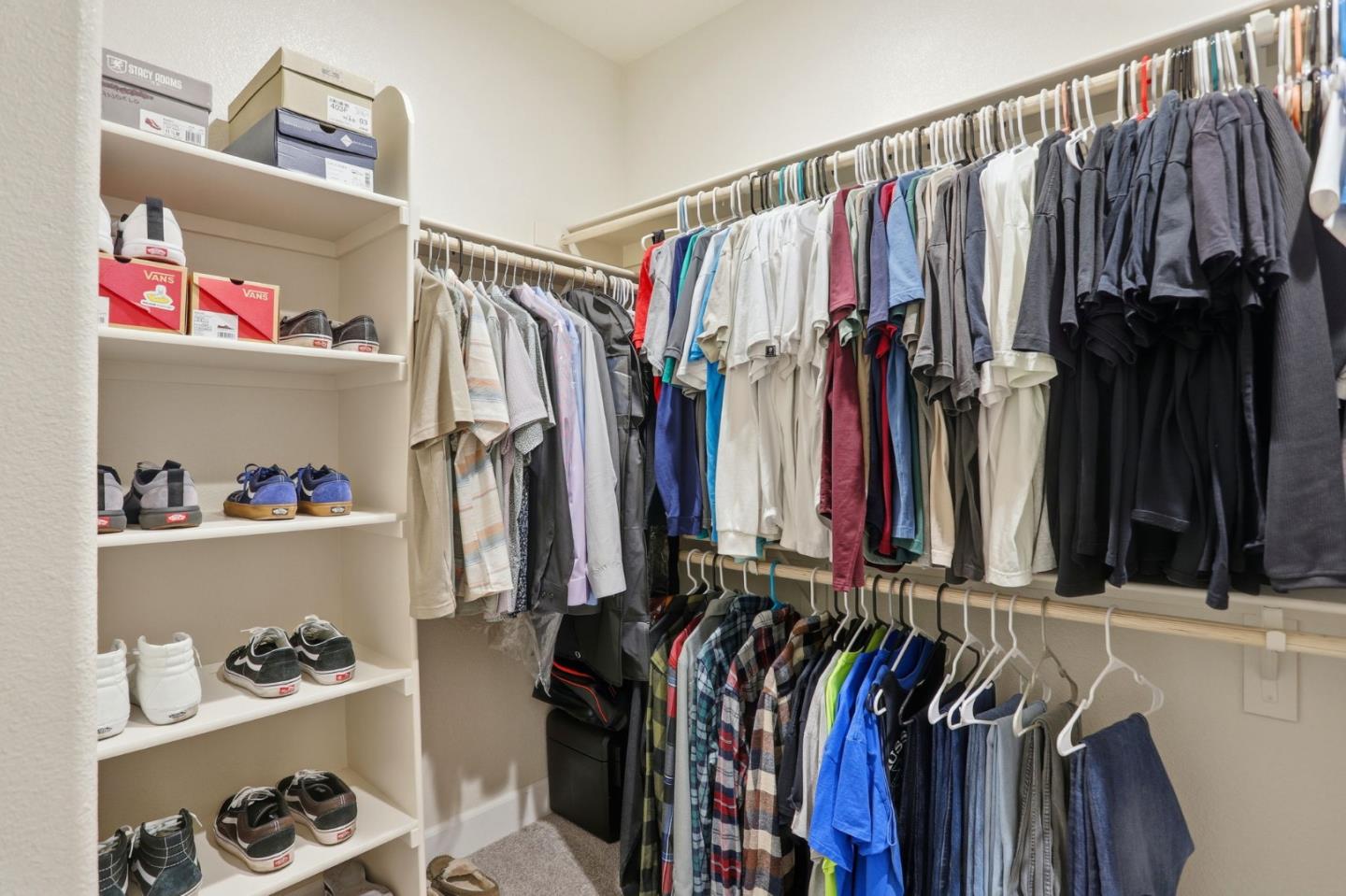 Detail Gallery Image 23 of 47 For 781 Segovia Dr, Hollister,  CA 95023 - 3 Beds | 2/1 Baths