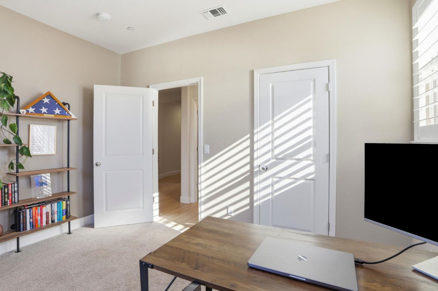 Detail Gallery Image 27 of 47 For 781 Segovia Dr, Hollister,  CA 95023 - 3 Beds | 2/1 Baths