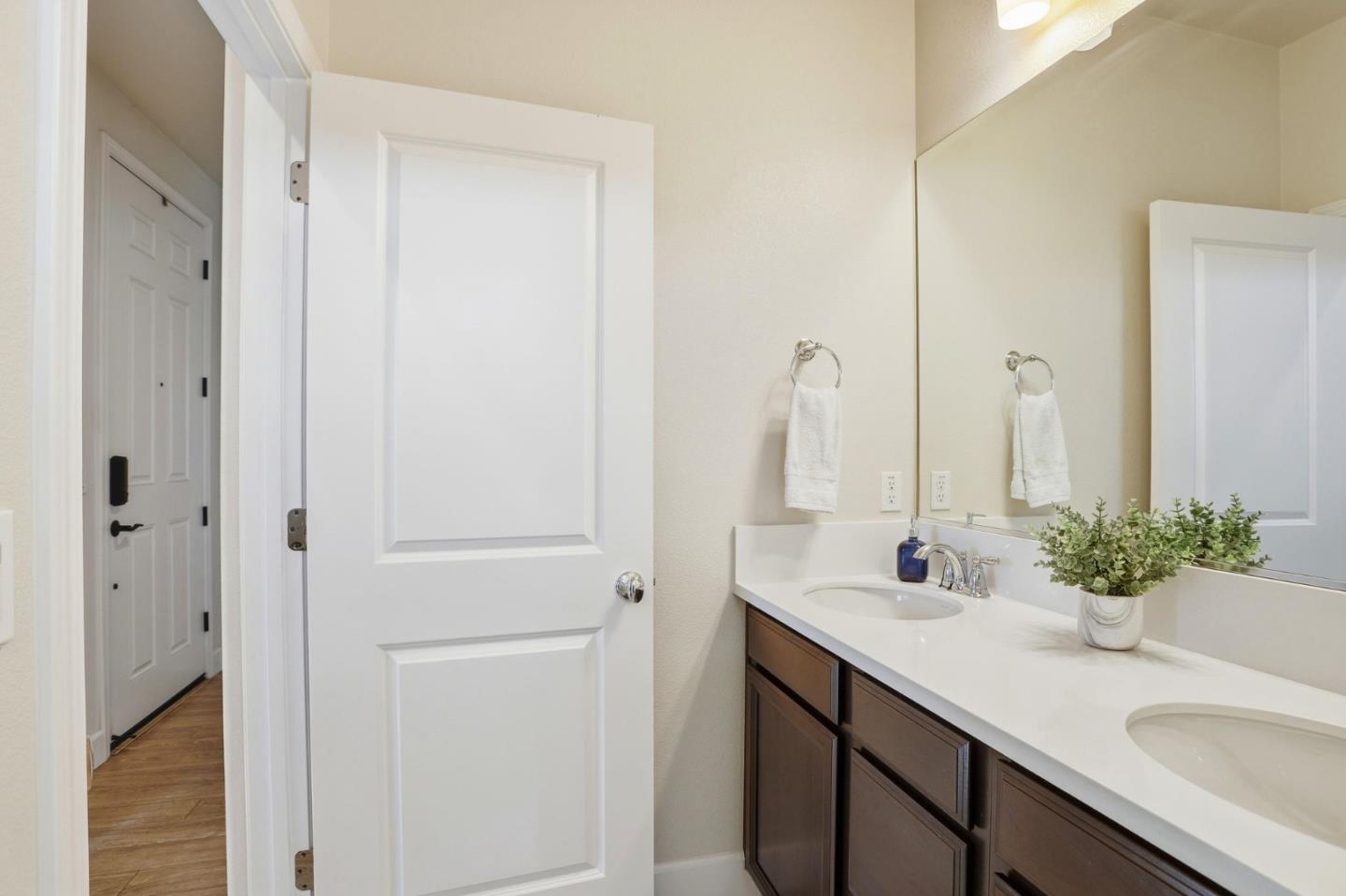 Detail Gallery Image 30 of 47 For 781 Segovia Dr, Hollister,  CA 95023 - 3 Beds | 2/1 Baths