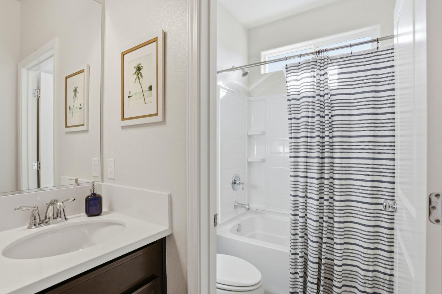 Detail Gallery Image 31 of 47 For 781 Segovia Dr, Hollister,  CA 95023 - 3 Beds | 2/1 Baths