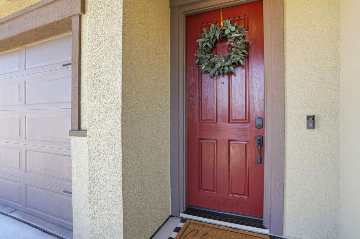 Detail Gallery Image 4 of 47 For 781 Segovia Dr, Hollister,  CA 95023 - 3 Beds | 2/1 Baths