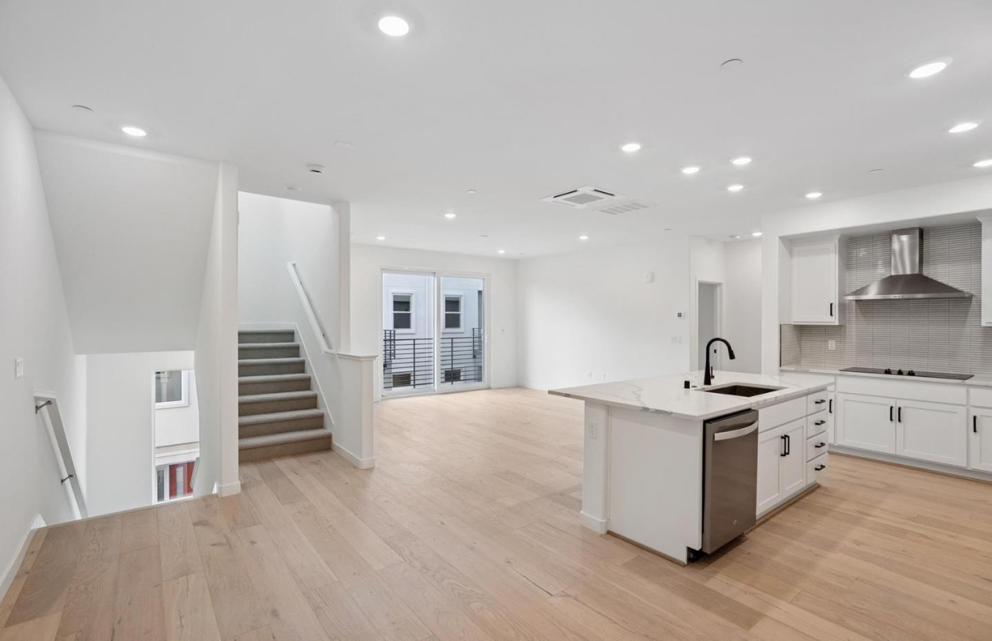 Photo #10: ML82031120 Listing: Photo #10