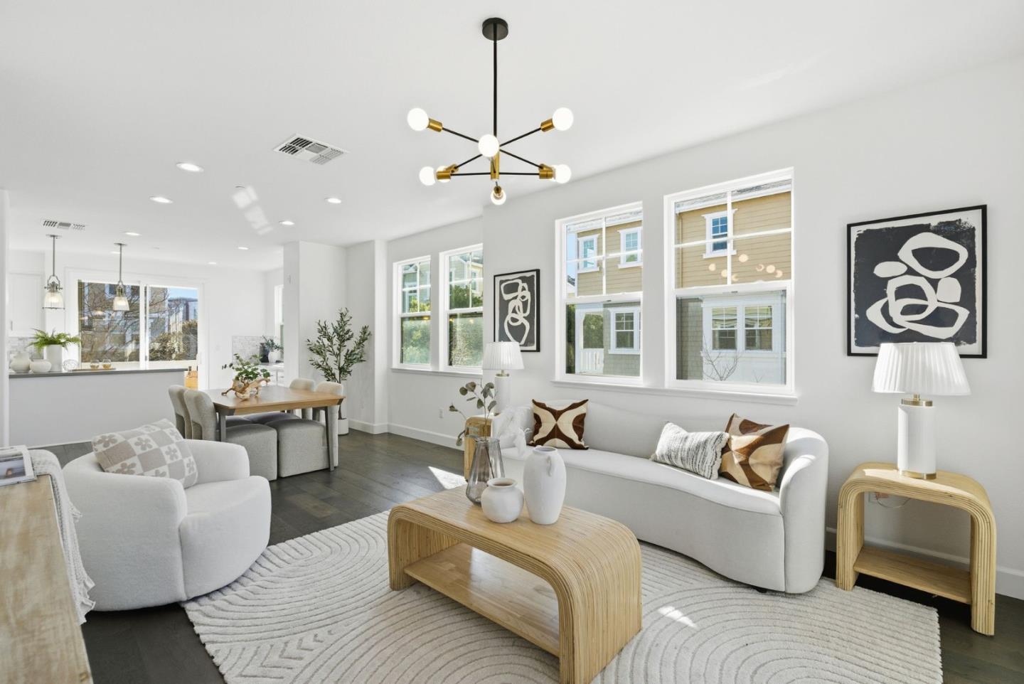 Front Image Thumbnail for ML82031121