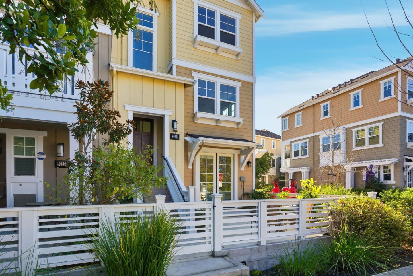 Detail Gallery Image 35 of 43 For 2039 Colony St, Mountain View,  CA 94043 - 4 Beds | 3/1 Baths