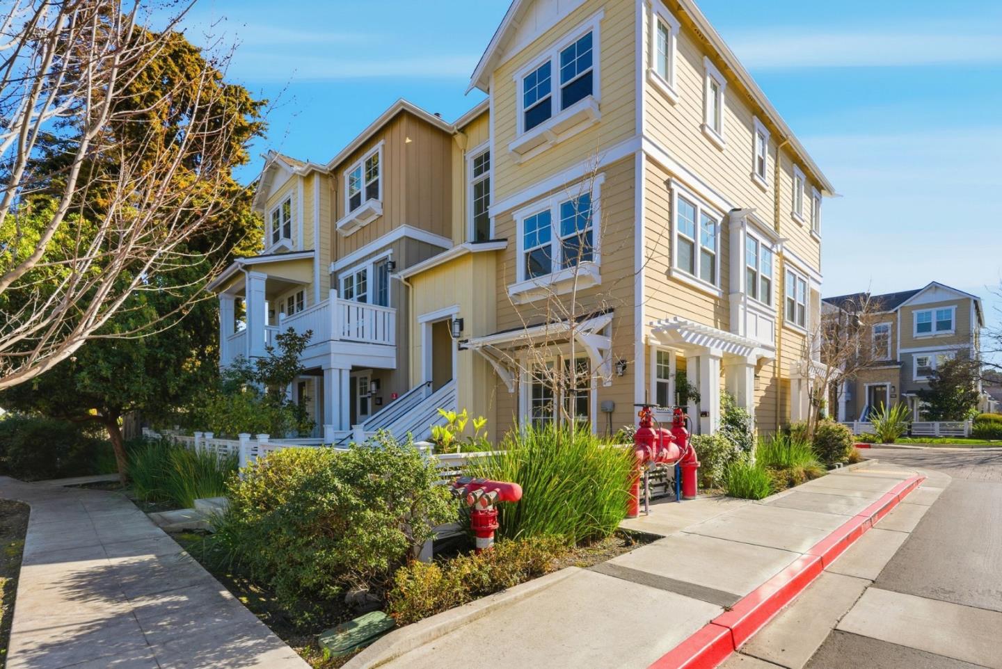 Detail Gallery Image 40 of 43 For 2039 Colony St, Mountain View,  CA 94043 - 4 Beds | 3/1 Baths