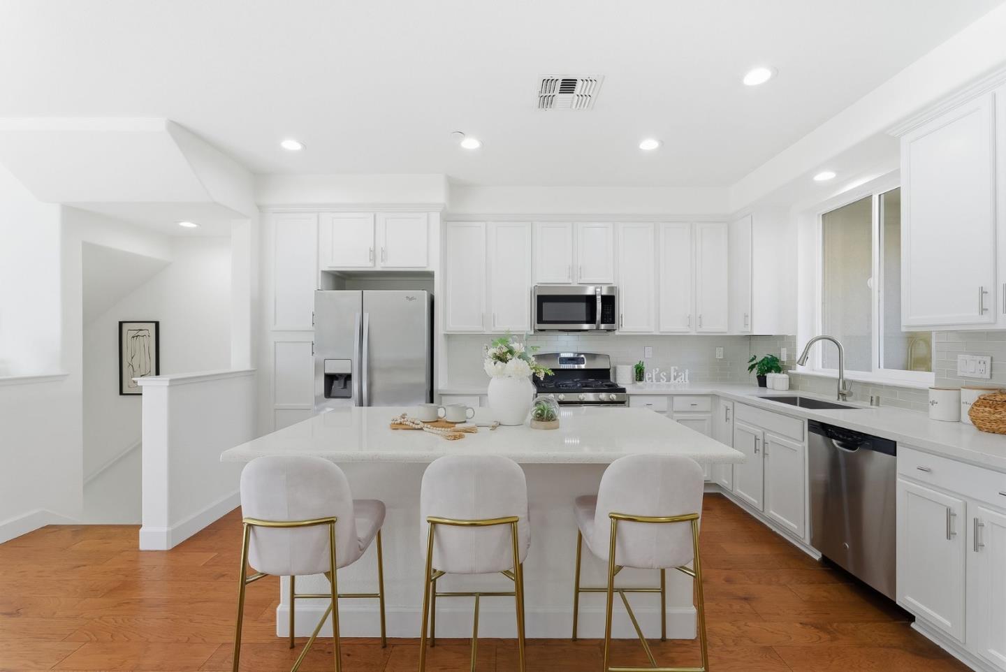 Photo #8: ML82031124 Listing: Photo #8