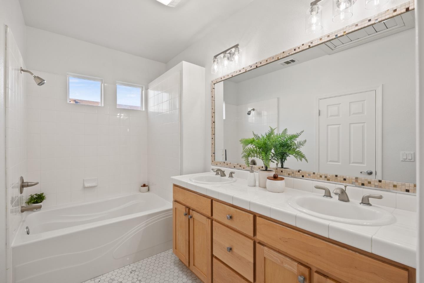 Photo #26: ML82031128 Listing: Photo #26