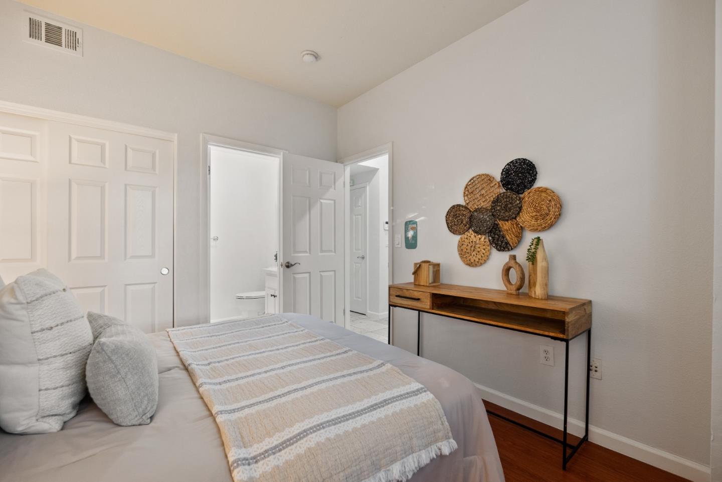 Photo #9: ML82031128 Listing: Photo #9