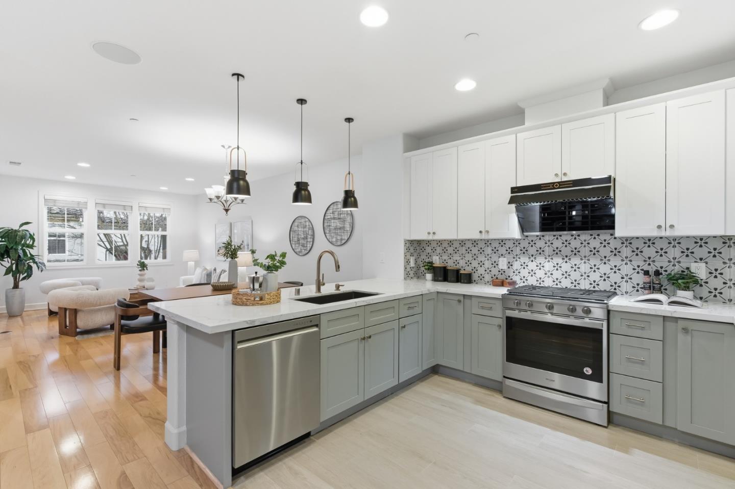 Photo #18: ML82031130 Listing: Photo #18