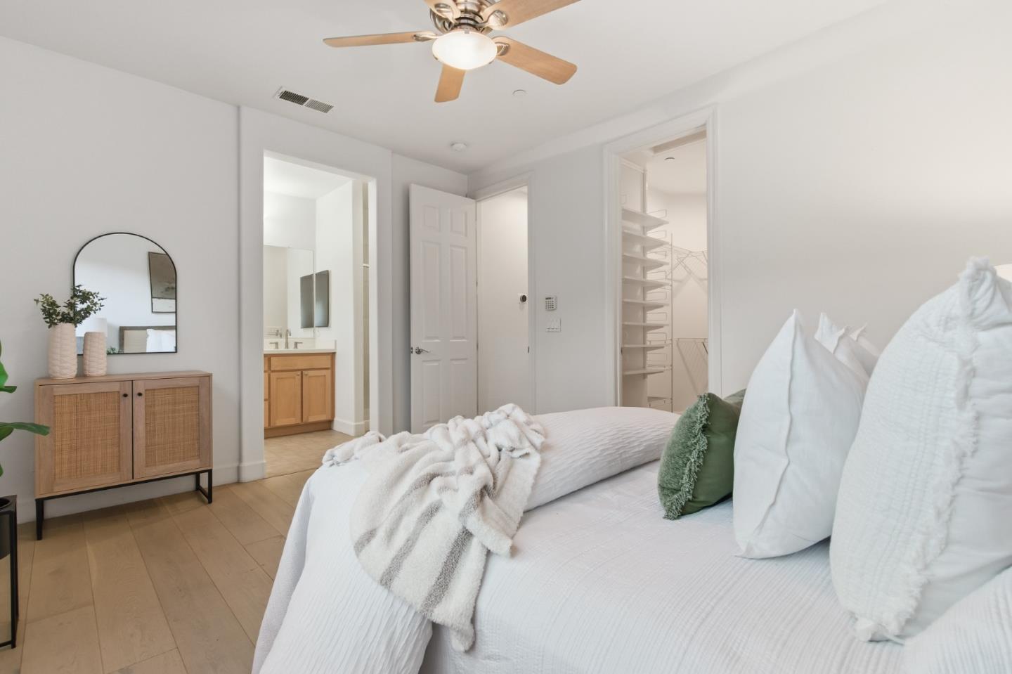 Photo #25: ML82031130 Listing: Photo #25