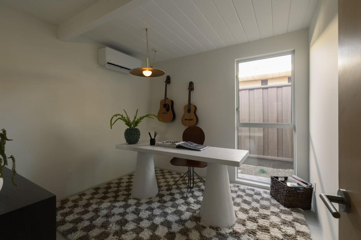 Detail Gallery Image 19 of 22 For 2256 Fairhill Ln, San Jose,  CA 95125 - 4 Beds | 2/1 Baths