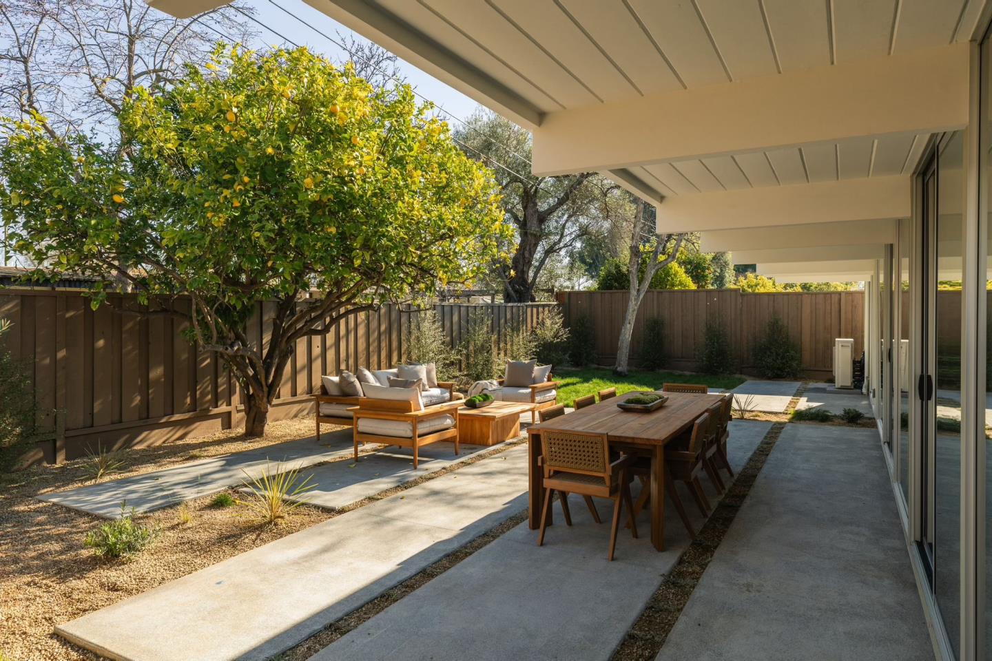 Detail Gallery Image 20 of 22 For 2256 Fairhill Ln, San Jose,  CA 95125 - 4 Beds | 2/1 Baths