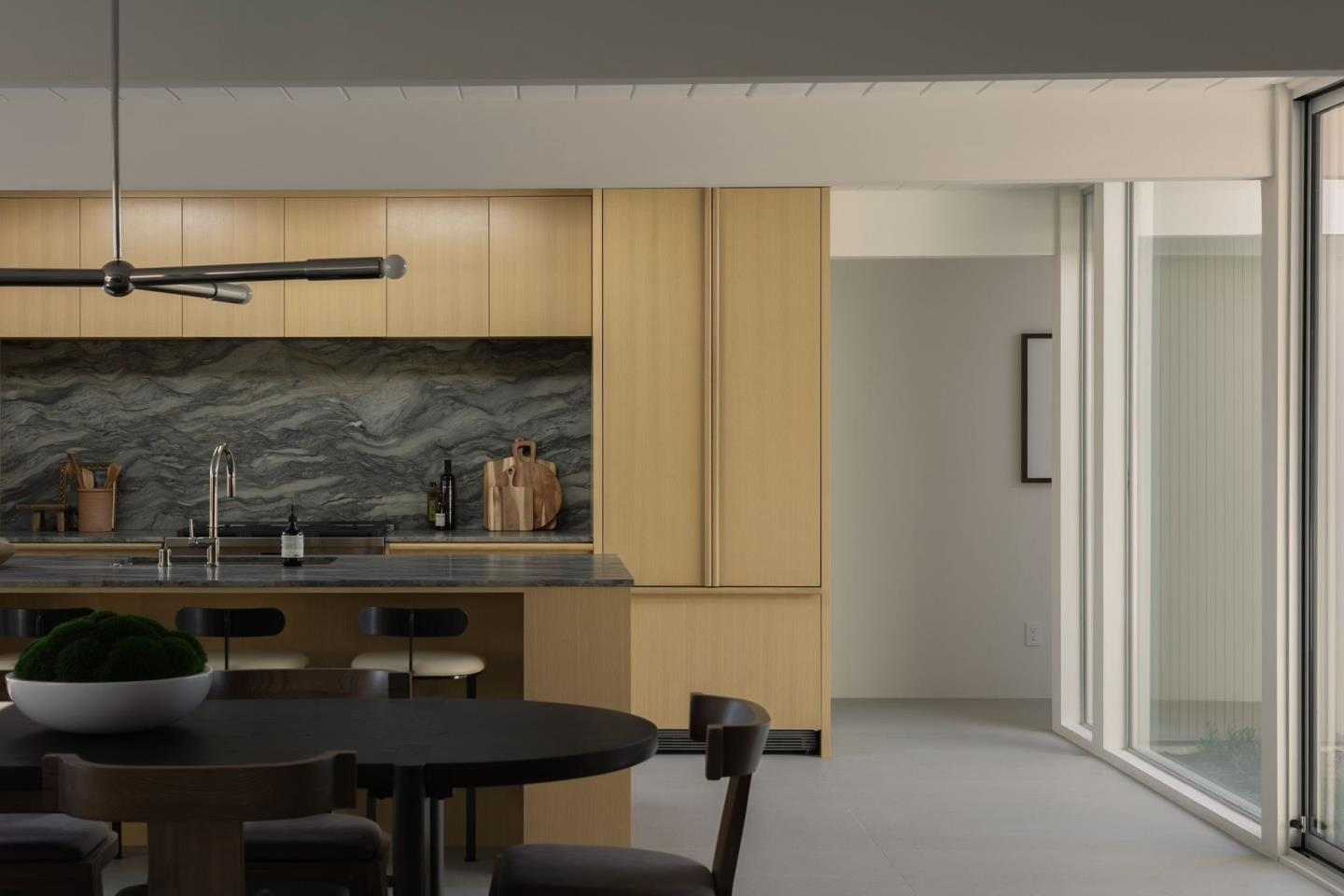 Detail Gallery Image 6 of 22 For 2256 Fairhill Ln, San Jose,  CA 95125 - 4 Beds | 2/1 Baths