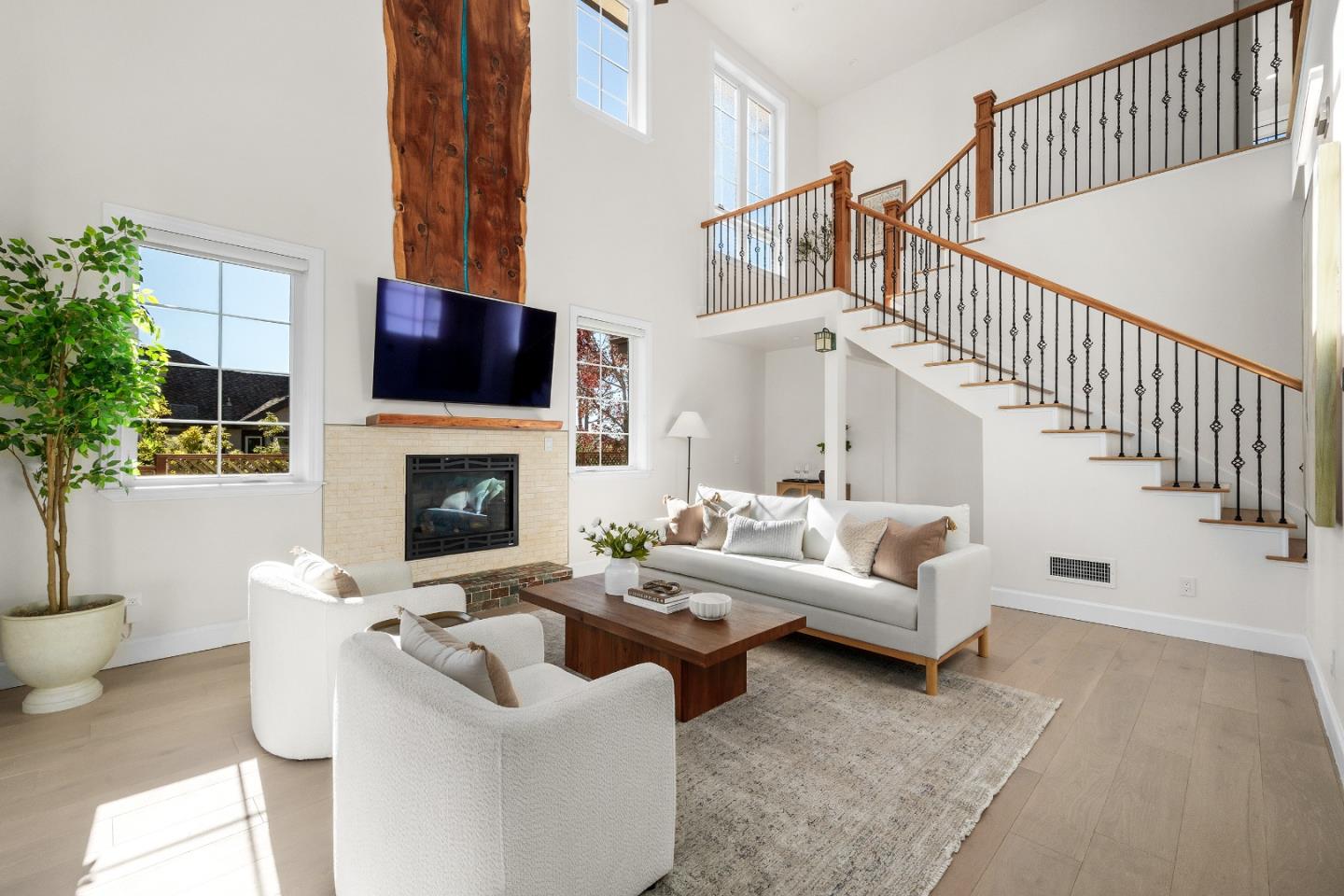 Detail Gallery Image 17 of 69 For 2520 Benson Ave, Santa Cruz,  CA 95065 - 4 Beds | 3/1 Baths