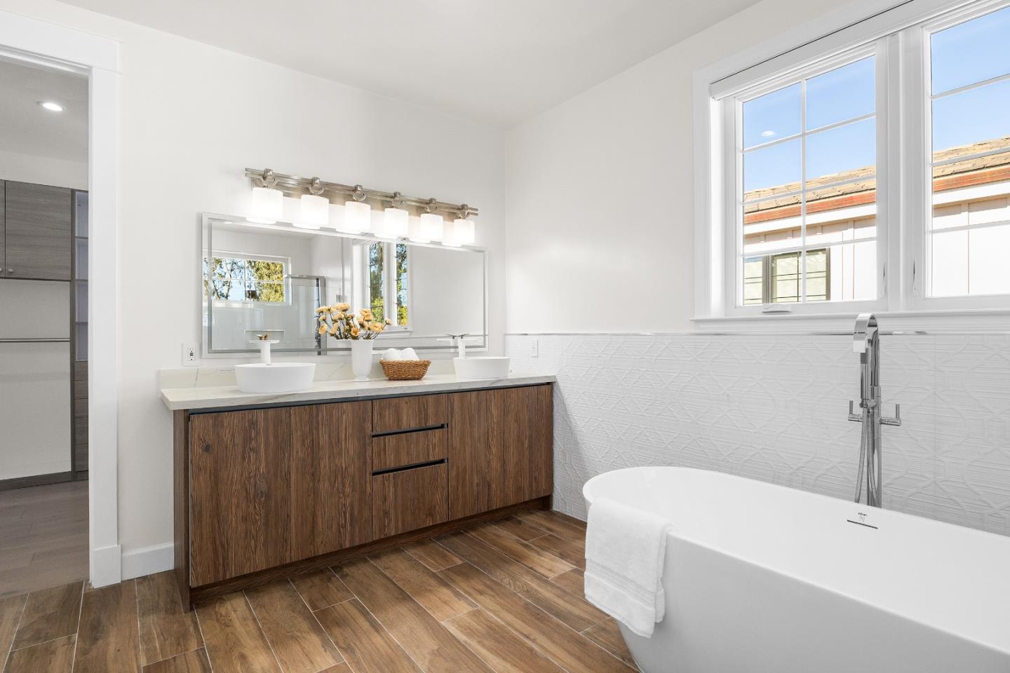 Detail Gallery Image 25 of 69 For 2520 Benson Ave, Santa Cruz,  CA 95065 - 4 Beds | 3/1 Baths