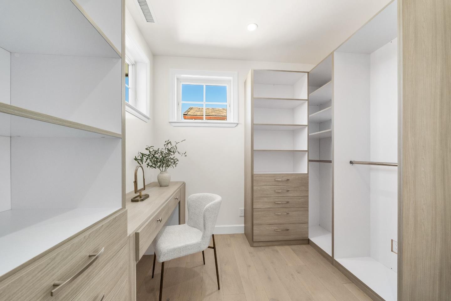 Detail Gallery Image 27 of 69 For 2520 Benson Ave, Santa Cruz,  CA 95065 - 4 Beds | 3/1 Baths