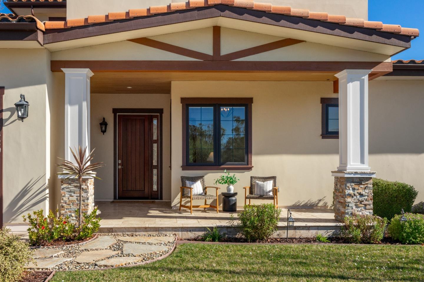 Detail Gallery Image 5 of 69 For 2520 Benson Ave, Santa Cruz,  CA 95065 - 4 Beds | 3/1 Baths