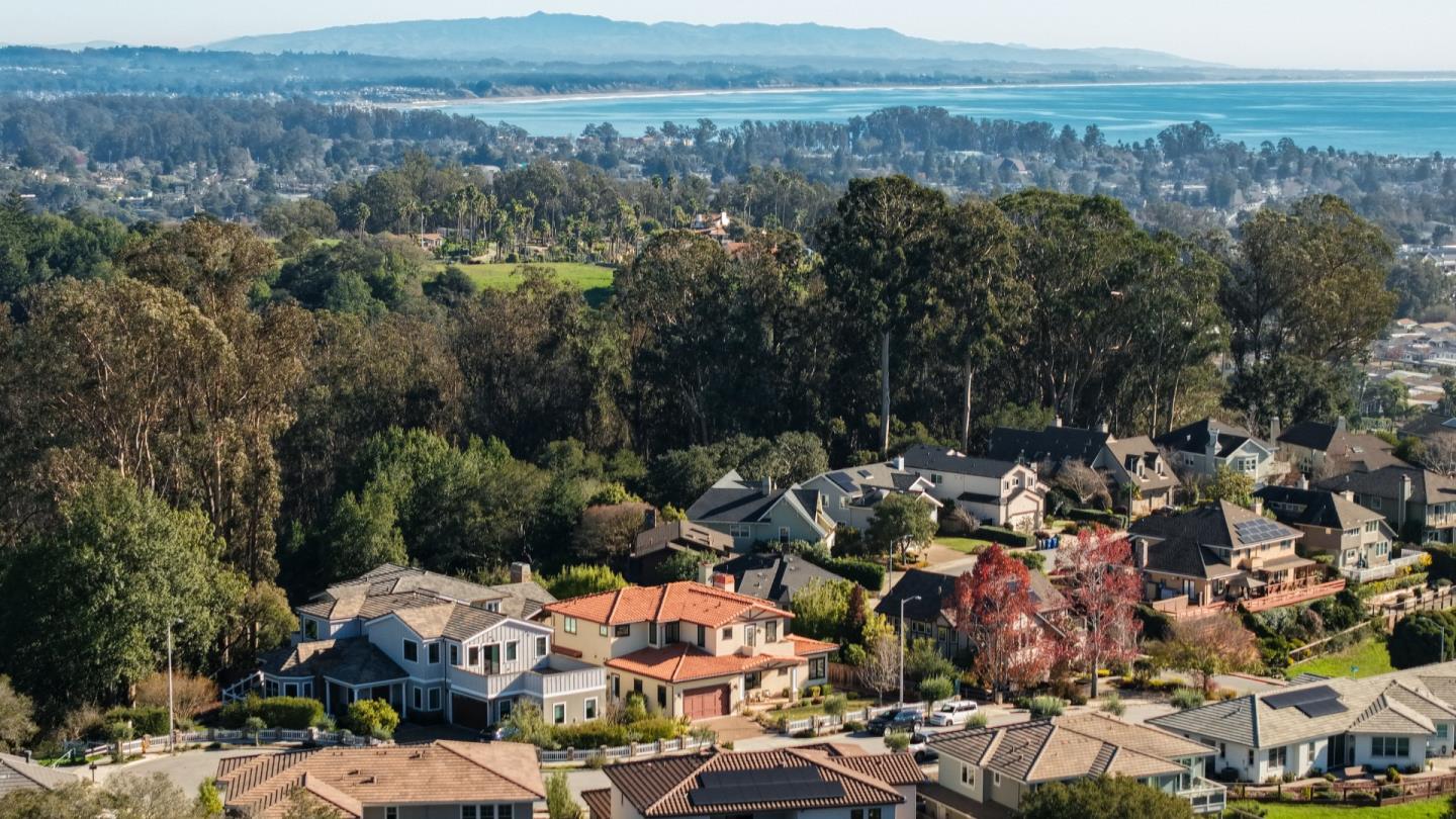 Detail Gallery Image 66 of 69 For 2520 Benson Ave, Santa Cruz,  CA 95065 - 4 Beds | 3/1 Baths