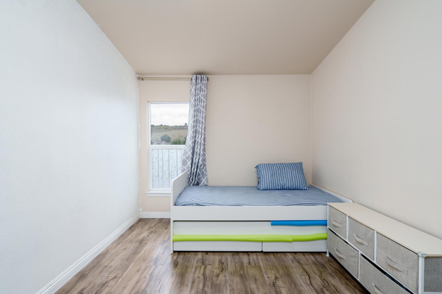 Detail Gallery Image 11 of 18 For 417 Chateau La Salle Drive #417,  San Jose,  CA 95111 - 3 Beds | 2 Baths