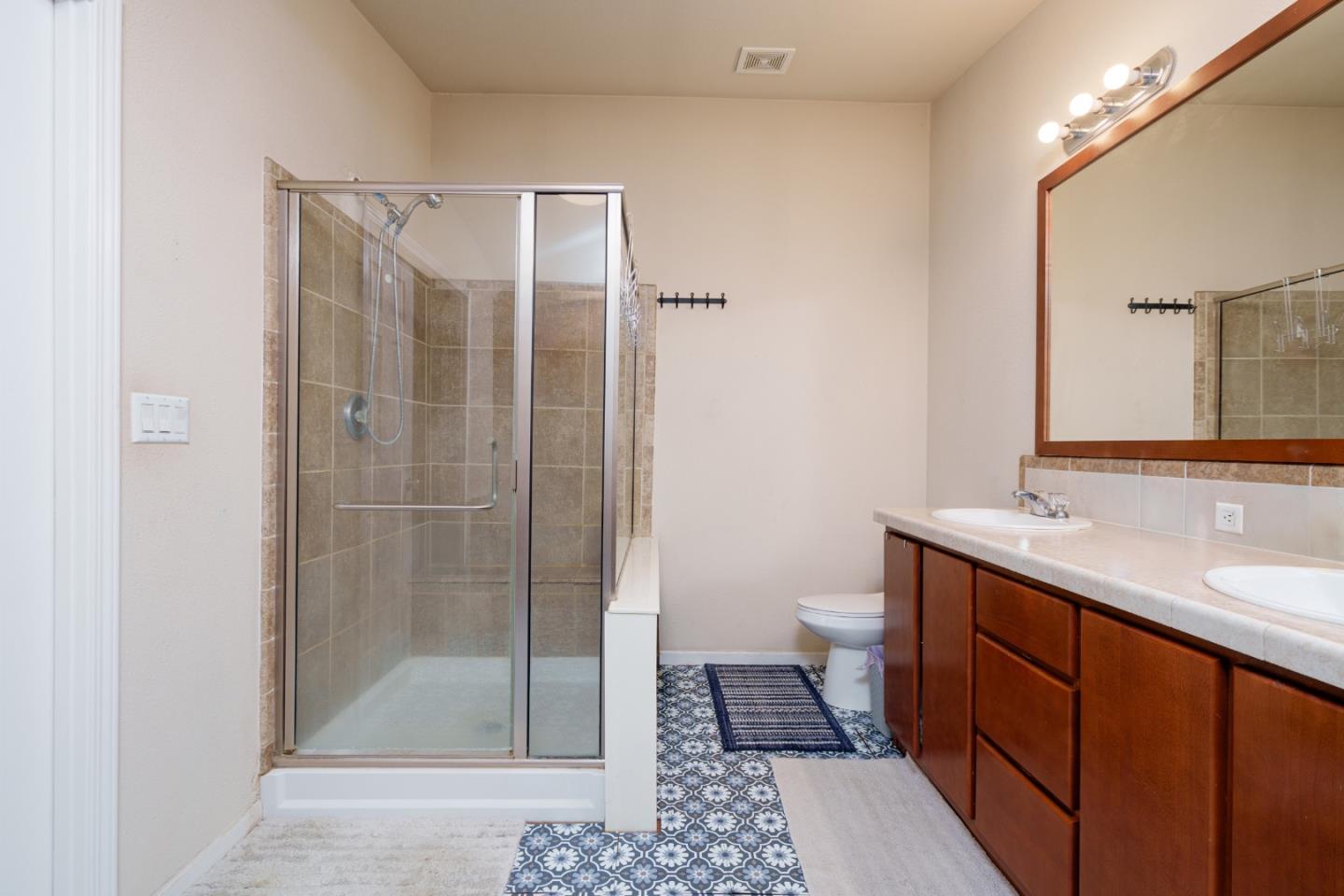 Detail Gallery Image 16 of 18 For 417 Chateau La Salle Drive #417,  San Jose,  CA 95111 - 3 Beds | 2 Baths