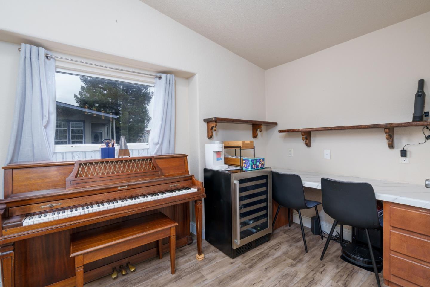 Detail Gallery Image 9 of 18 For 417 Chateau La Salle Drive #417,  San Jose,  CA 95111 - 3 Beds | 2 Baths