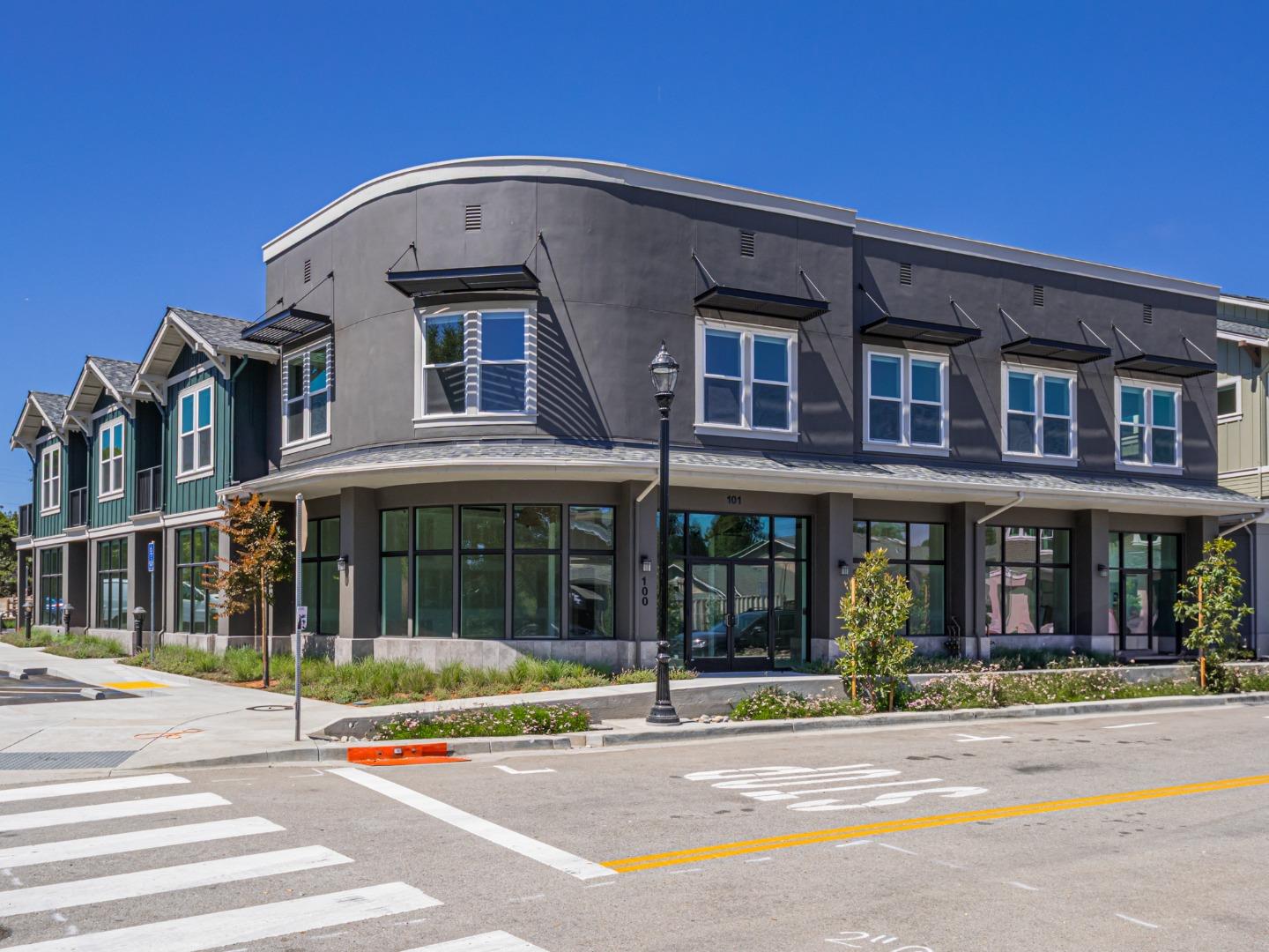 Detail Gallery Image 18 of 36 For 101 Aptos Village Way #4,  Aptos,  CA 95003 - 1 Beds | 1/1 Baths