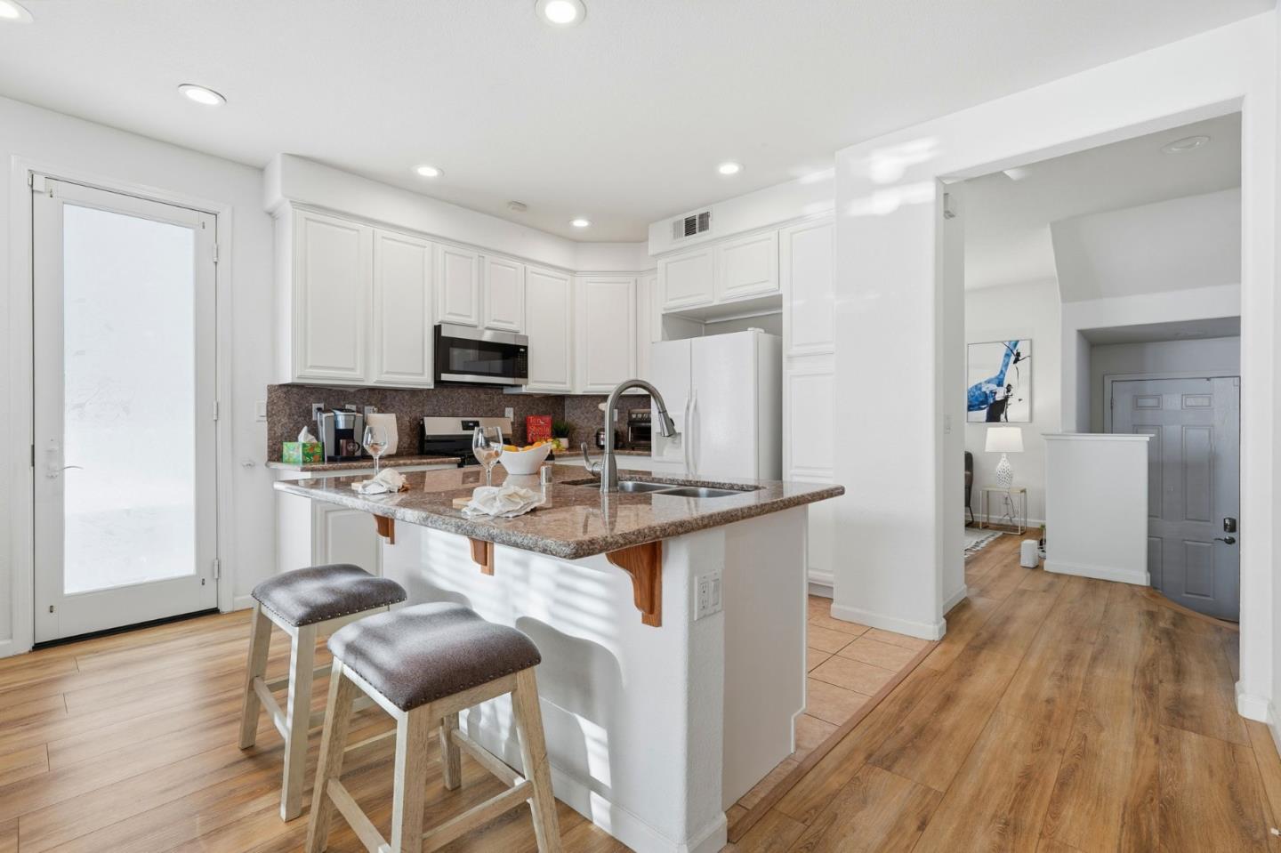 Detail Gallery Image 12 of 36 For 1622 Salamoni Ct, San Jose,  CA 95133 - 3 Beds | 2/1 Baths