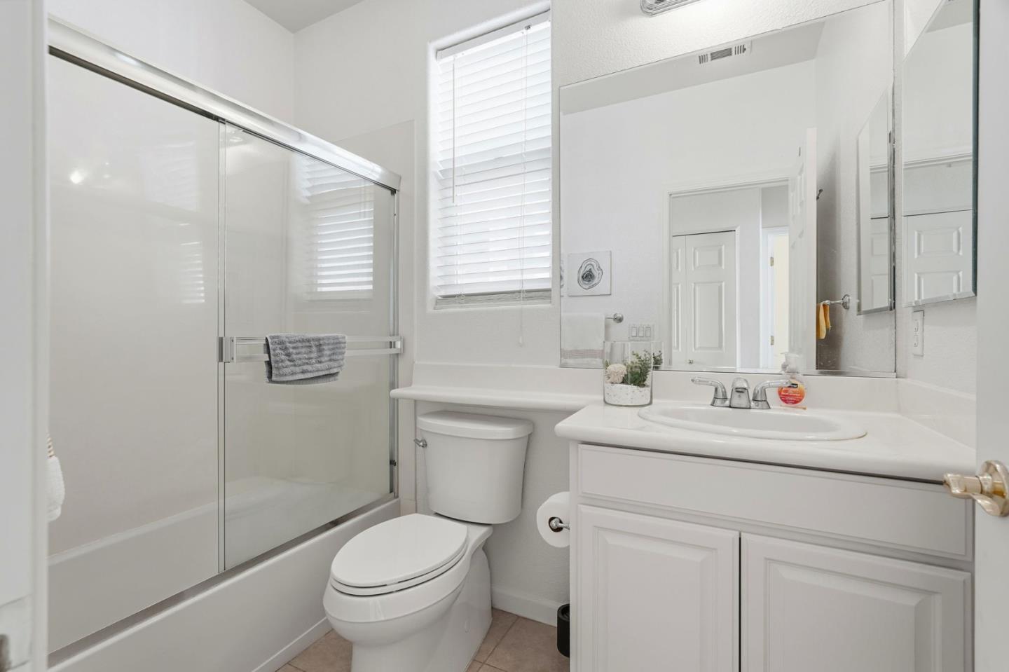 Detail Gallery Image 25 of 36 For 1622 Salamoni Ct, San Jose,  CA 95133 - 3 Beds | 2/1 Baths