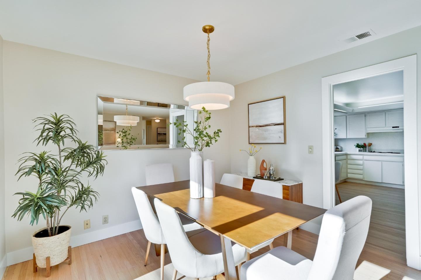 Detail Gallery Image 12 of 48 For 1122 Vasquez Ave, Sunnyvale,  CA 94086 - 3 Beds | 2 Baths