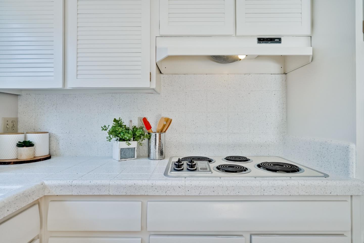 Detail Gallery Image 19 of 48 For 1122 Vasquez Ave, Sunnyvale,  CA 94086 - 3 Beds | 2 Baths