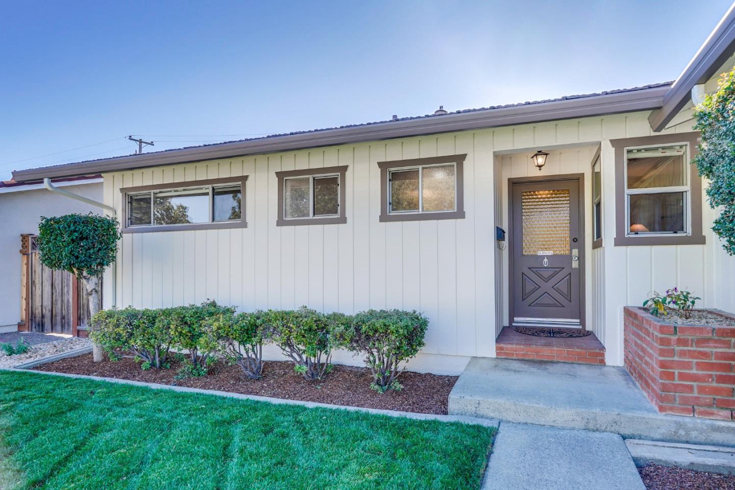 Detail Gallery Image 6 of 48 For 1122 Vasquez Ave, Sunnyvale,  CA 94086 - 3 Beds | 2 Baths